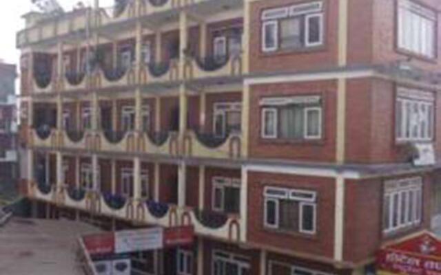 Отель Aryal International Hotel Непал, Катманду - отзывы, цены и фото номеров - забронировать отель Aryal International Hotel онлайн вид на фасад