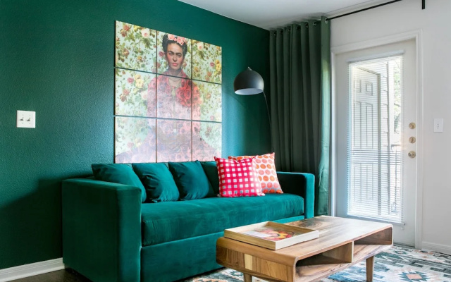 WanderJaunt - Oak Hill Apartment