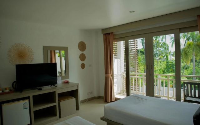 Ampha Place