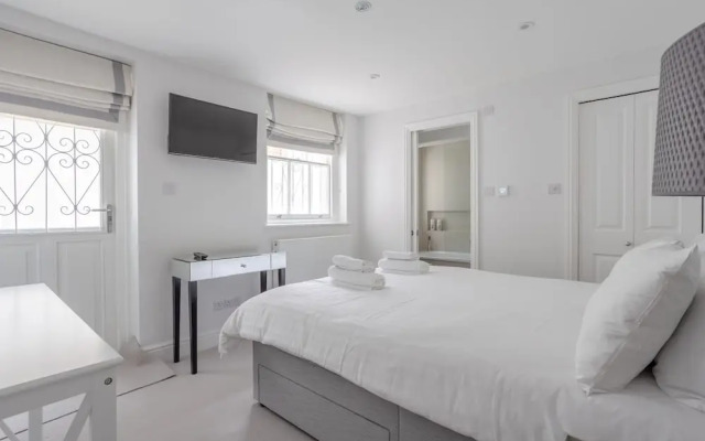 Modern Luxury Basement Flat in Chelsea