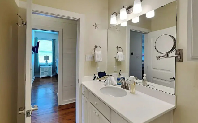 Reel Nauti by Silver Sands Vacation Rentals