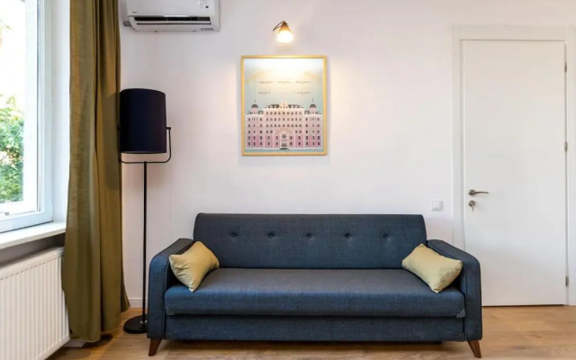 Wehost Vera Studio