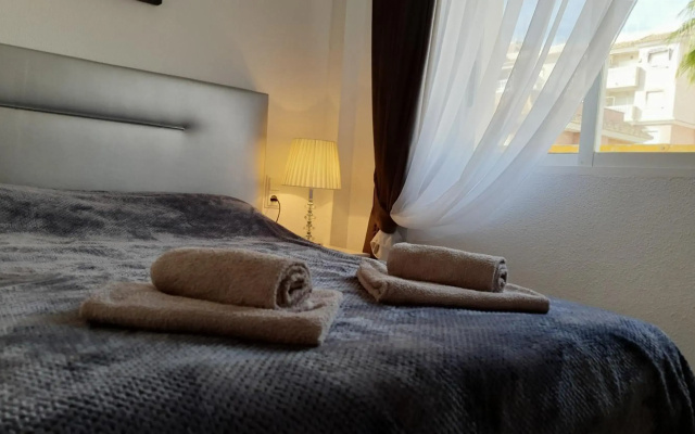 Sunny apartament near La Mata beach