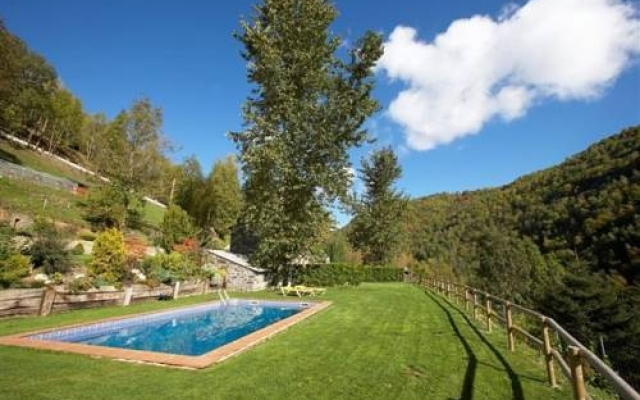 Apartamentos Rurales Les Barnedes