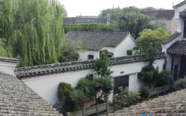 Cixi Zhenhurenjia Chinese Inn