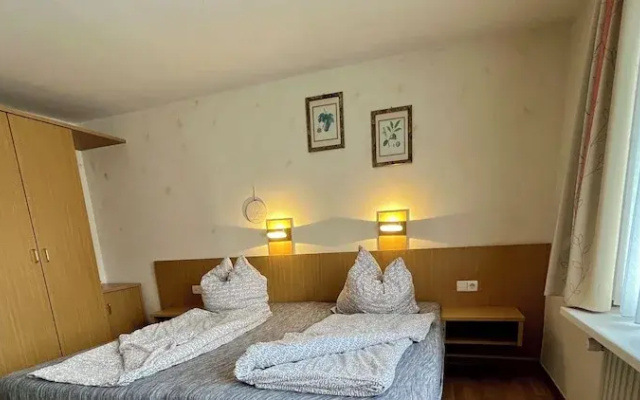 B&B Apart Hotel Goldener Hahn-Guesthouse
