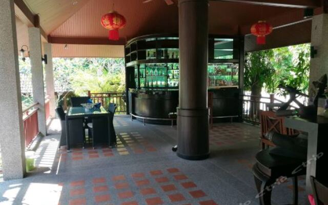 Отель Thai Modern Resort & Spa Таиланд, Бухта Чалонг - отзывы, цены и фото номеров - забронировать отель Thai Modern Resort & Spa онлайн вид на фасад
