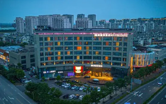 Shanghai Maybeours Hotel (Fengxian Jinhui Longfor Tianjie Store)