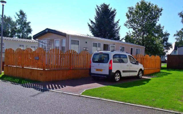 32 Dayven Lodge