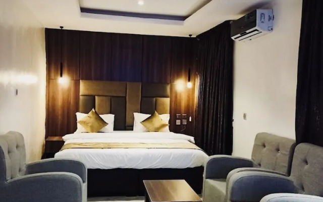 Boston Hill Resort & Hotel Ltd