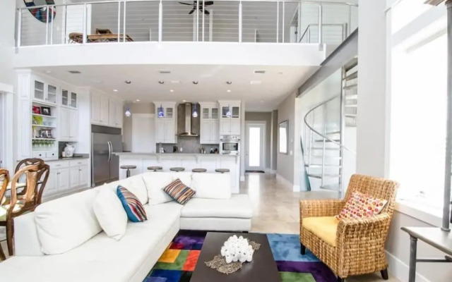 Bella Beach House
