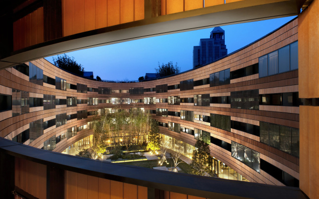HUALUXE Shanghai Twelve at Hengshan by IHG