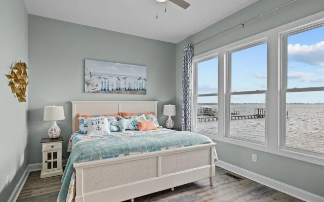 Straits Serenity 3 Bedroom Home by RedAwning