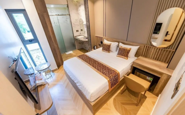My My Hotel 2
