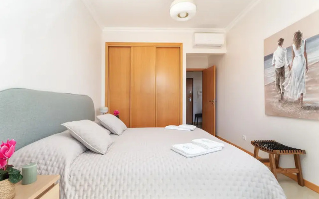 Sea view Apartment with relax Terrace & 2 Swimming pools