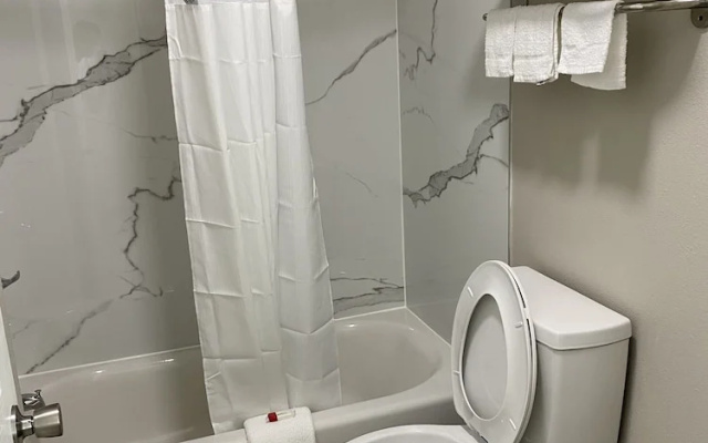 Days Inn Lake Charles