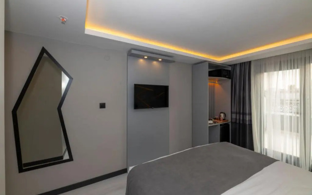 White Corner Hotel