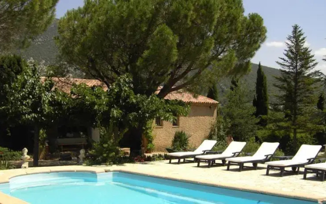 Villa 2 Cypresses