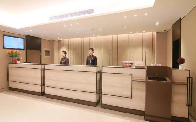 Homeinnsplus Xintiandi Lujiabang Road
