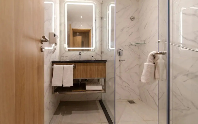 Hometel Alambagh Lucknow
