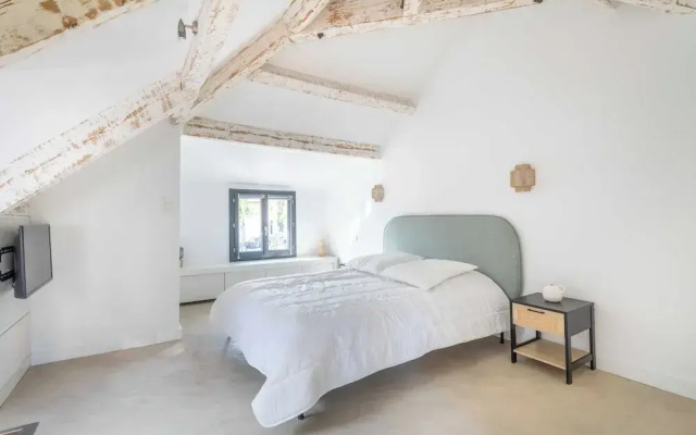 Charming Small Private House - Marseille 8th