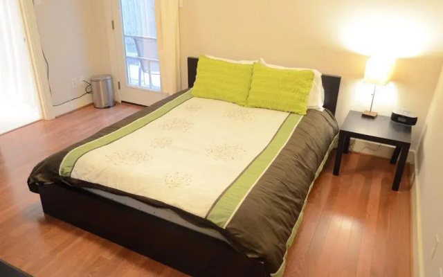 Modern B & B