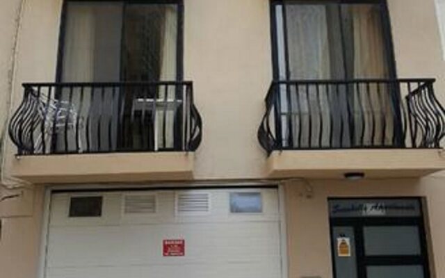 Отель Seashells Self Catering Apartment Мальта, Буджибба - отзывы, цены и фото номеров - забронировать отель Seashells Self Catering Apartment онлайн вид на фасад