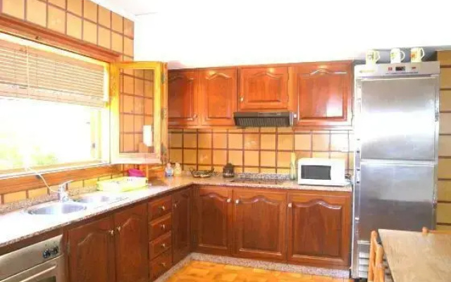 Villa near the beach, with garden, in Denia