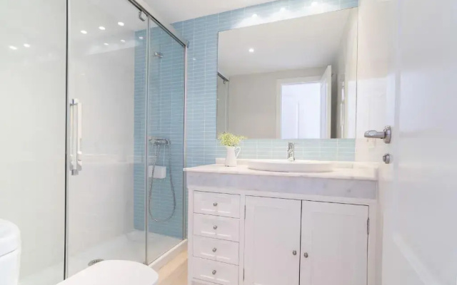 SUNSET Candor Home free parking by Cadiz4Rentals