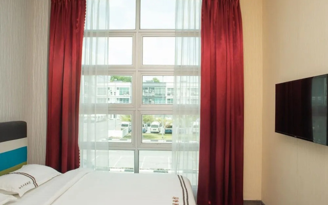 Red's Hotel