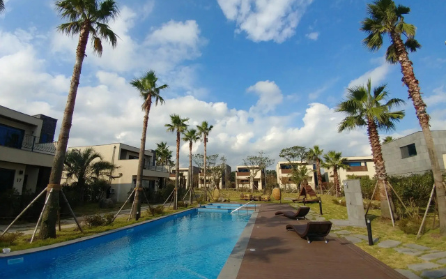Jeju Oliv Spa and Pool Villa