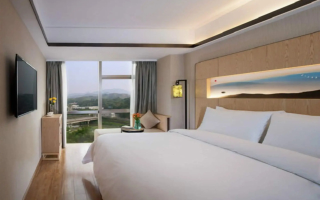 Chengyue Holiday Inn