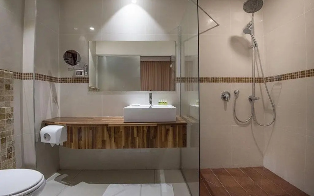 Sandrine Hotel & Spa