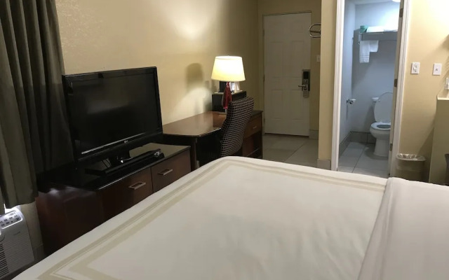 Georgetown Plaza Motel