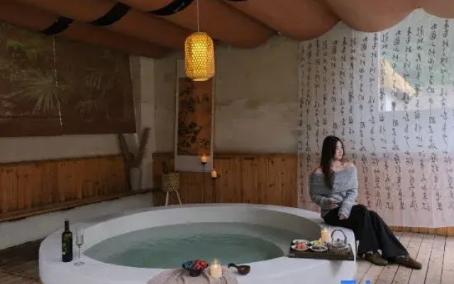 Anji Yujian · YUJIAN Swimming Pool Private Hot Spring Vacation Apartment