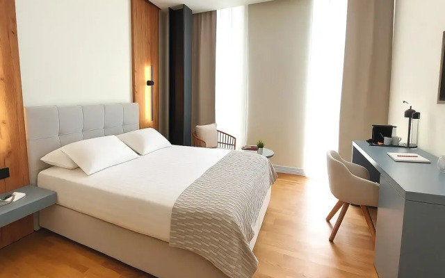 Elite Patras Suites