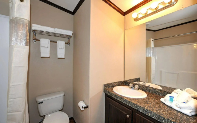 Instalodge Hotel And Suites