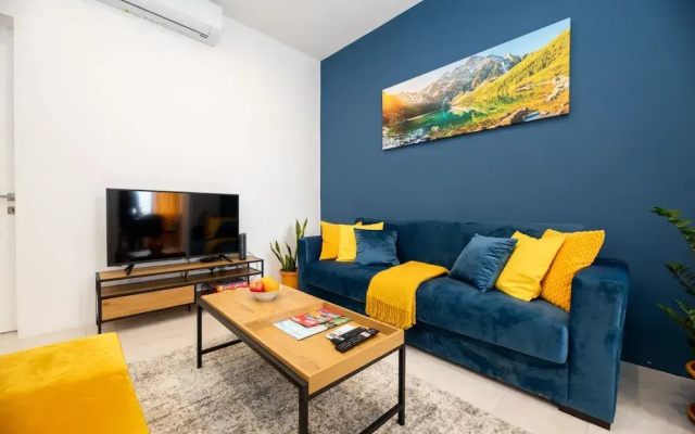 Chic 1BR Retreat in St Julian's