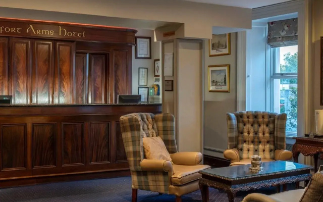 Headfort Arms Hotel