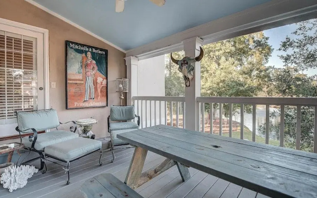 510 Grier 3 Br Villa by RedAwning