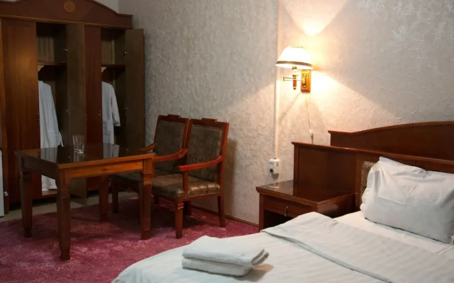 Qazybek Hotel