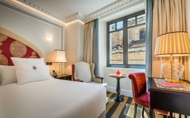Gran Hotel Claridge Granada - Preferred Hotels & Resorts
