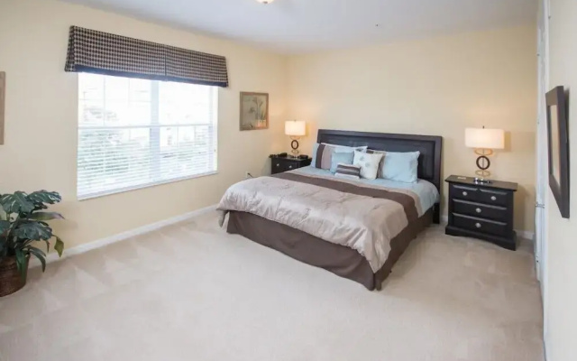 Maingate Vista Cay 3 Bedroom Condo