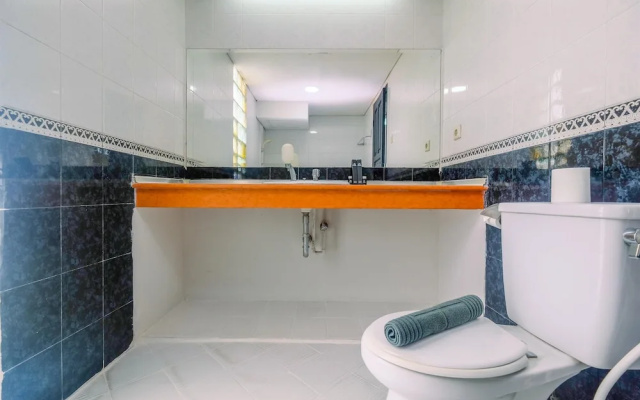 Spacious and Strategic 3Br Kondominium Juanda Apartment