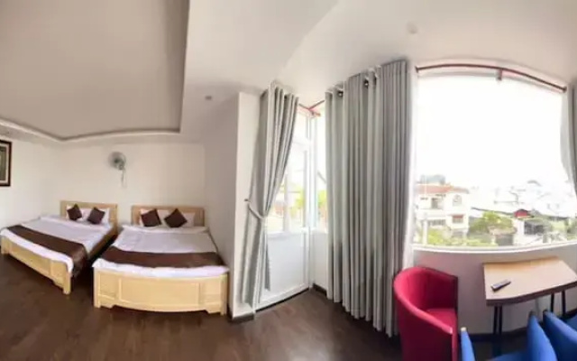 Minh Phu 2 Hotel