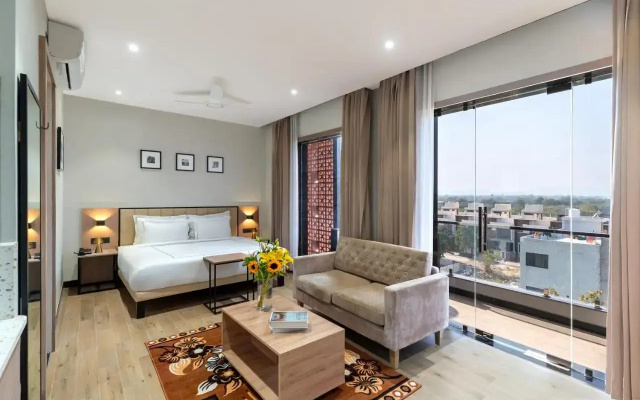 My Downtown - Blue Chip Hotel Udaipur Near Airport
