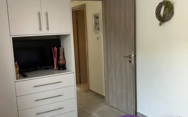 Kamena Home Apartment in Kamena Vourla