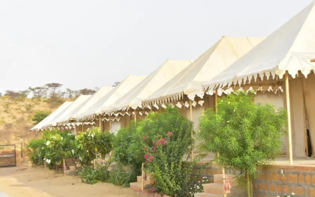 Sam Desert Camp