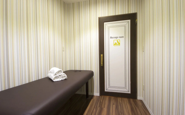 Capsule Plus Yokohama Sauna & Capsule