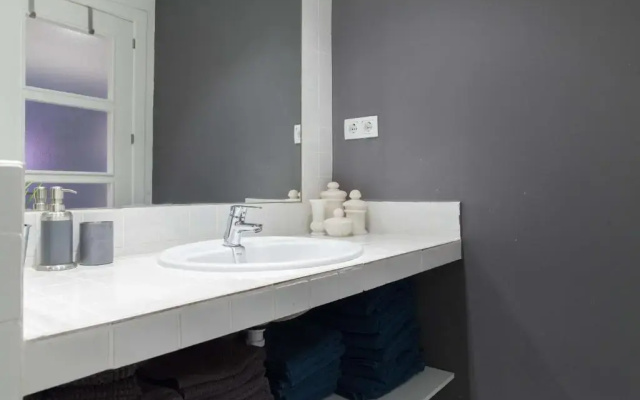 For You Rentals Alfonso XIII Apartment